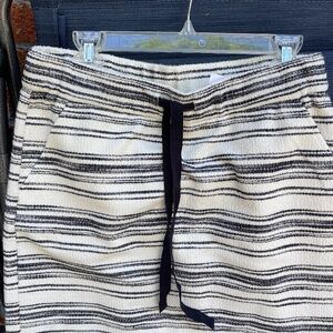 Navy & CreAm stripe Skirt